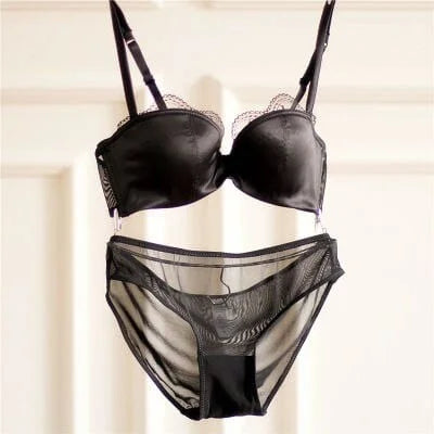 Ensemble de lingerie en satin et dentelle - noir / 85a