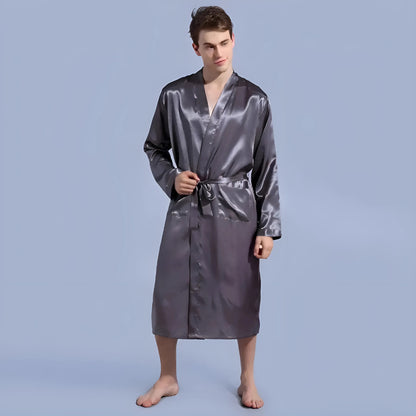 Gris Robe en satin pour hommes
