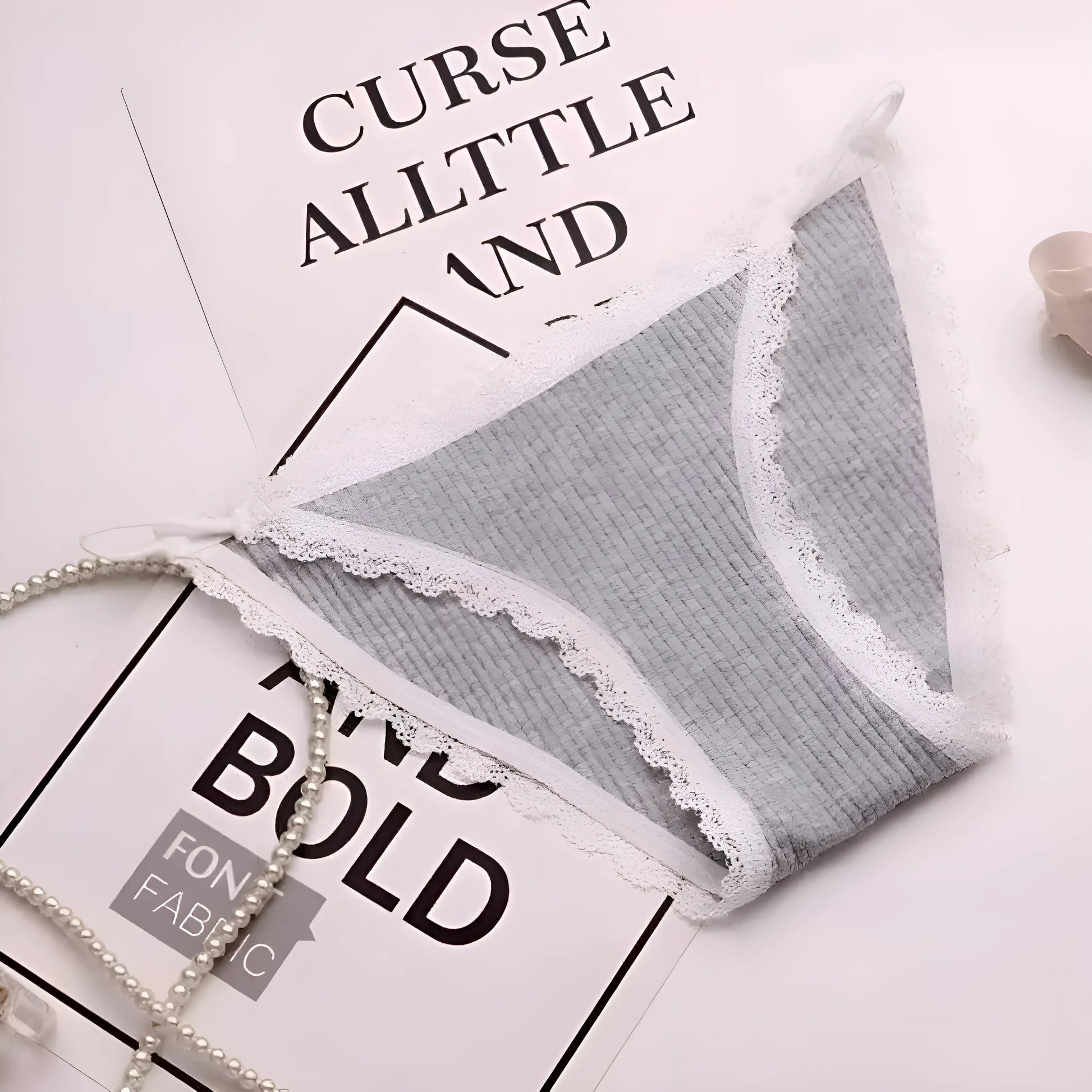 Gris String briefs avec des fines bretelles