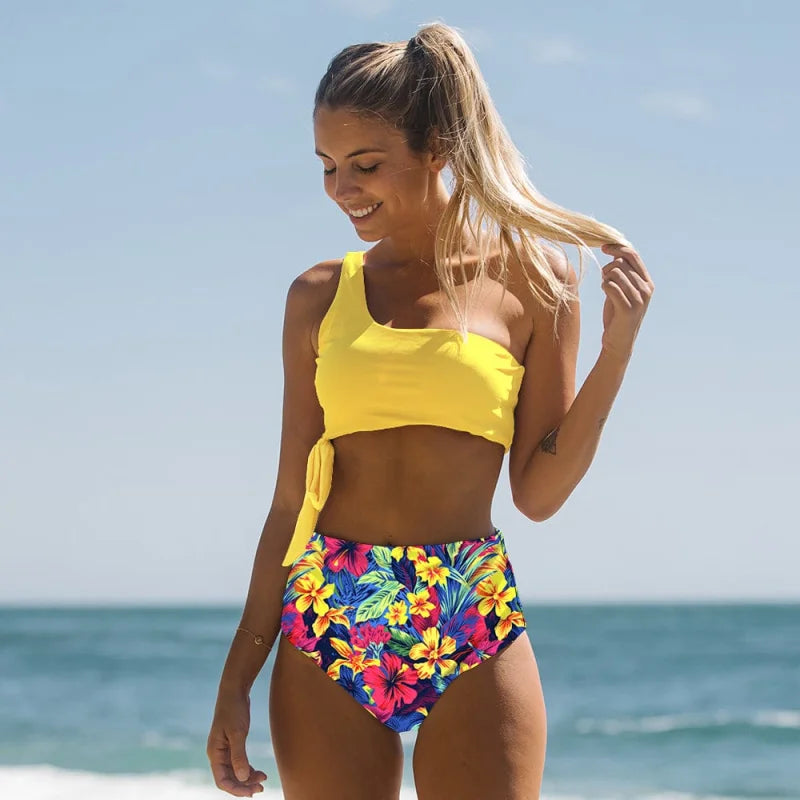 Maillot de bain deux pièces avec bas floral - jaune / s