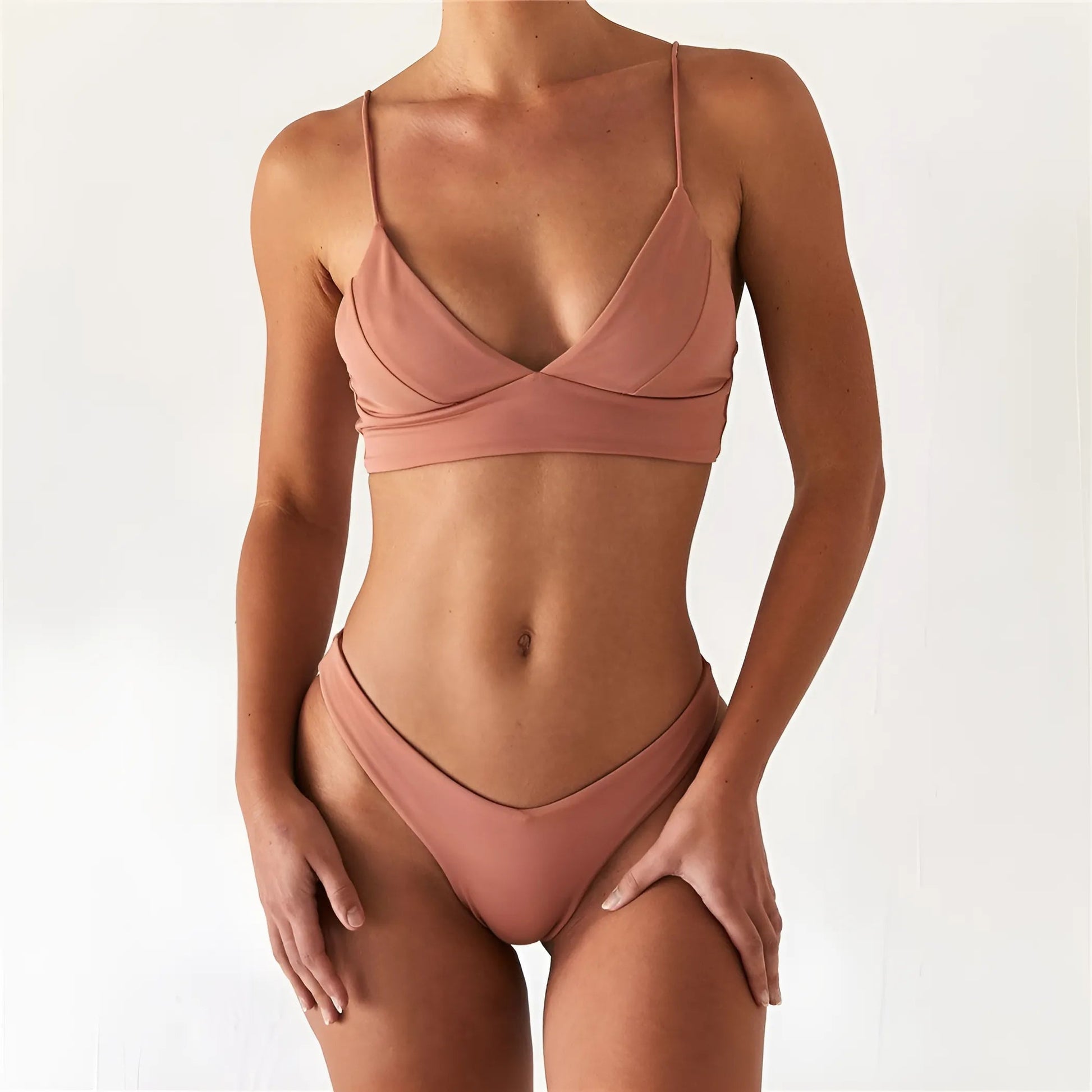  Maillot de bain deux pièces avec fines bretelles