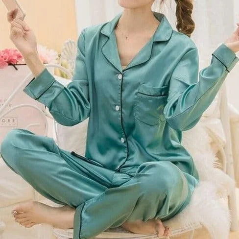 Pyjama femme avec de la dentelle décorative - turquoise / s