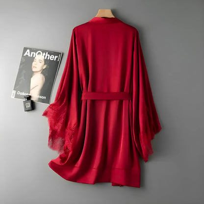  Robe de chambre à manches en dentelle