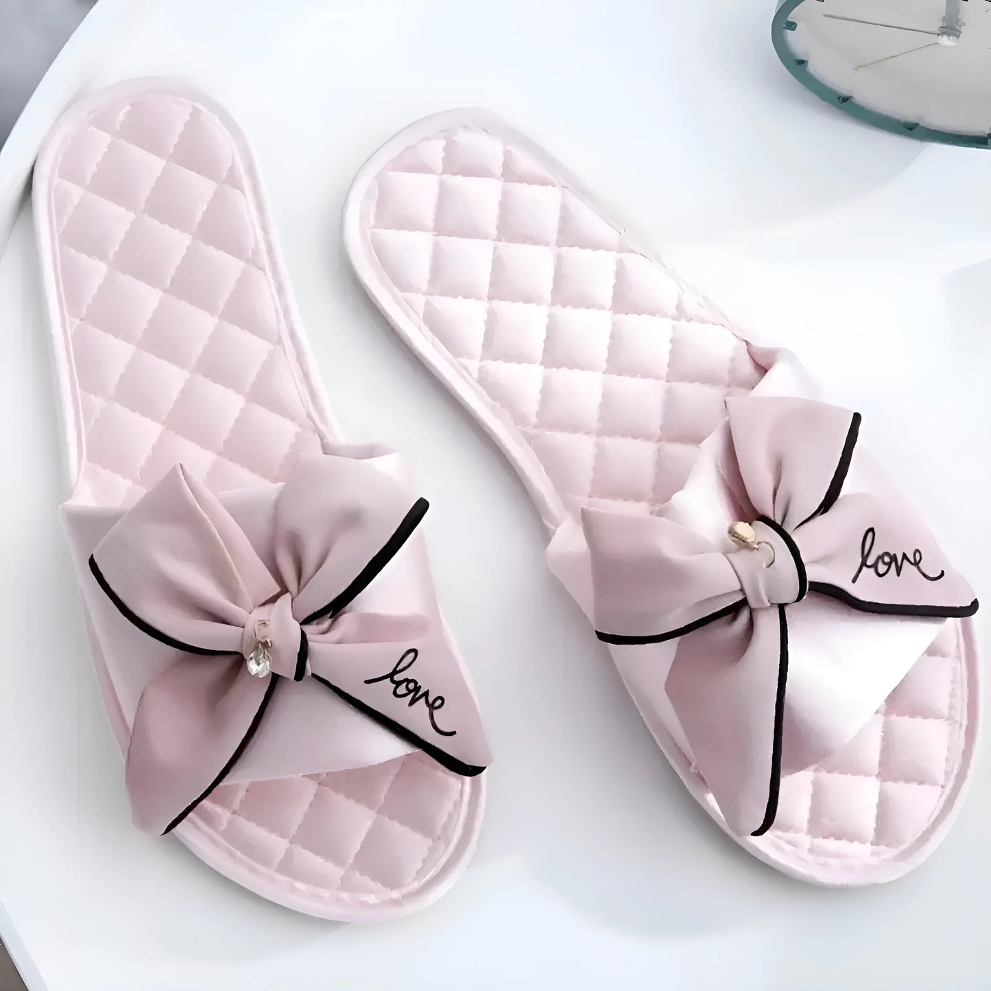 Rose Chaussons matelassés pour femmes avec nœuds