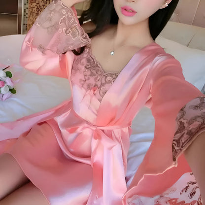 Rose Robe en satin avec dentelle