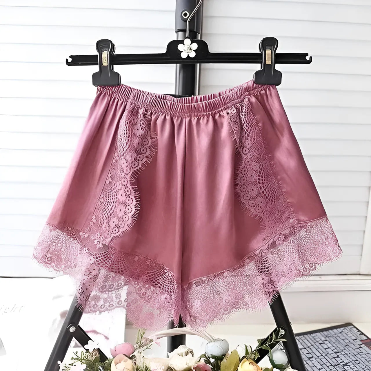 Rose Shorts de nuit avec dentelle