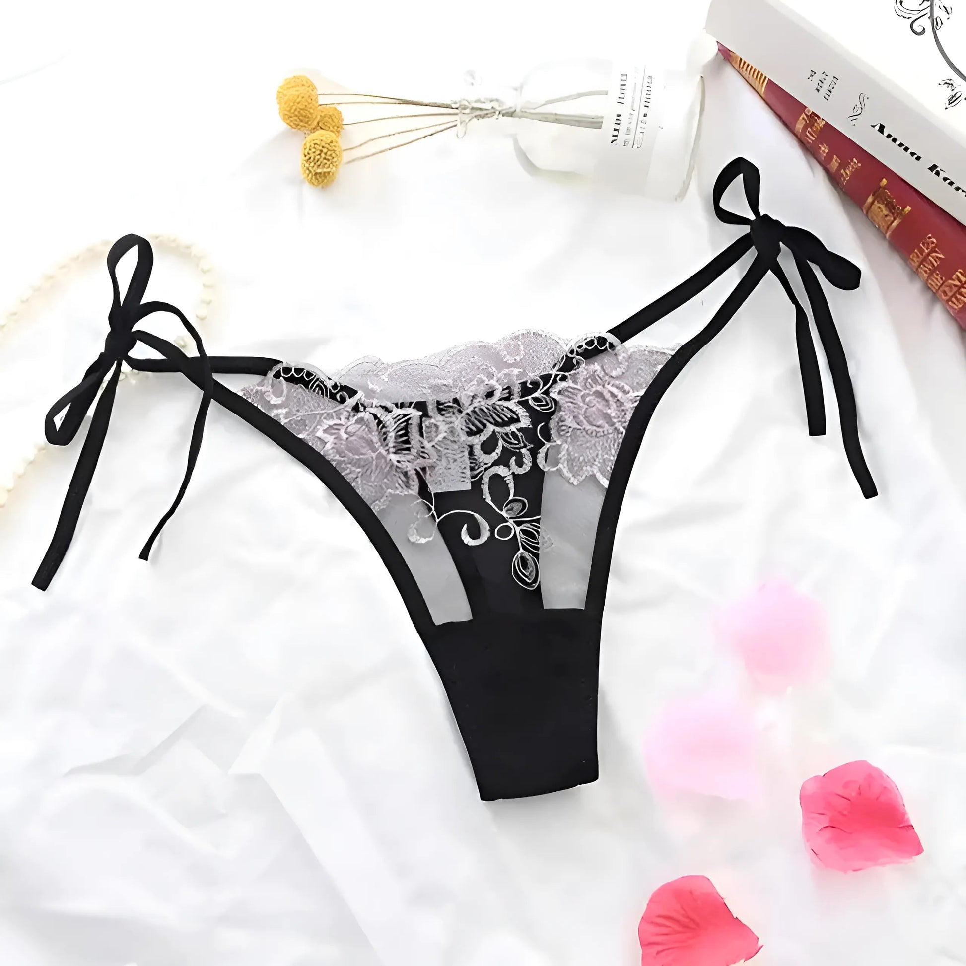 Rose String en dentelle avec liens à la taille