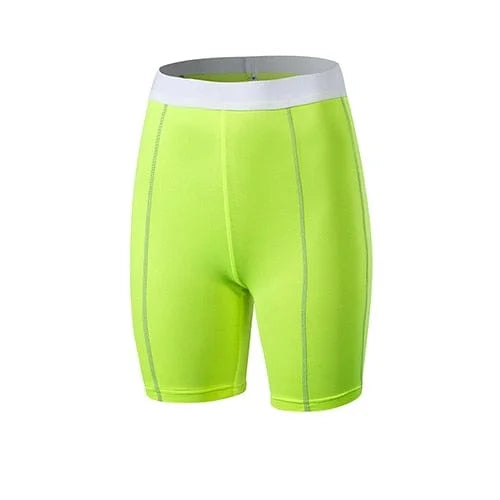 Short de sport de longueur moyenne - vert / s