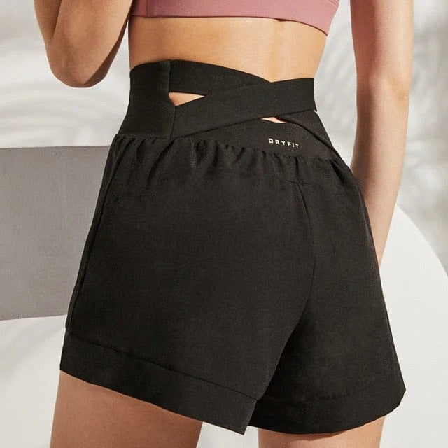 Shorts de sport avec ceinture décorative - noir / s