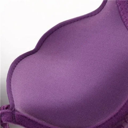 Soutien-gorge push-up avec lacets en dentelle