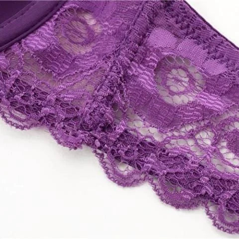 Soutien-gorge push-up avec lacets en dentelle