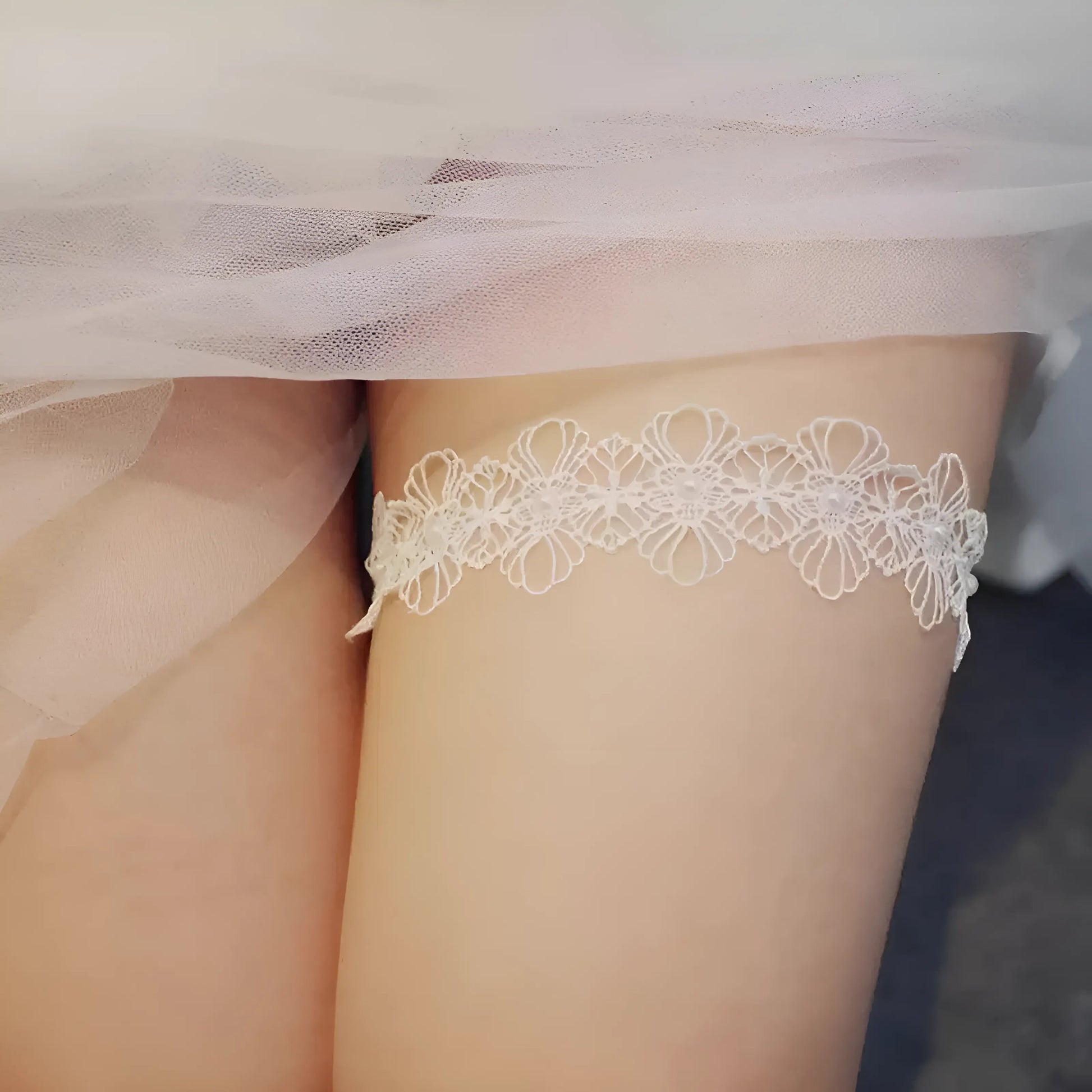 Titre par défaut Jarretière de mariage délicate